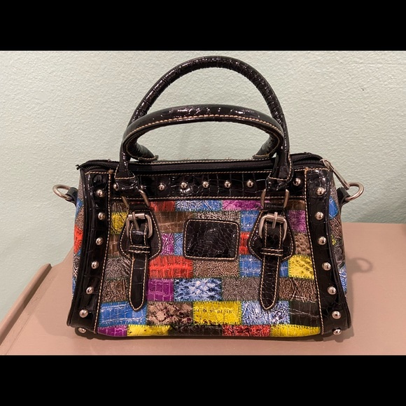 Custom made studded purse - Picture 2 of 3